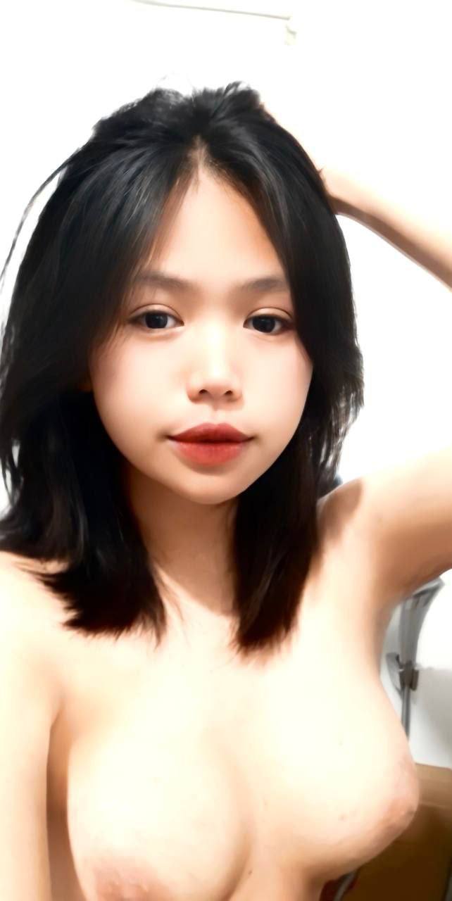 Qua nhà người phụ nữ hàng xóm chơi mà cô ấy cứ thế này không xxx hơi phí