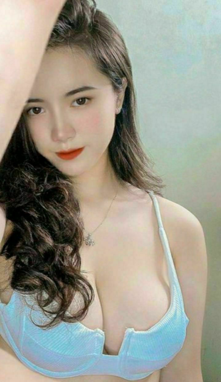 Cặp đôi siêu nứng lồn nơi nào vắng lại lôi ra địt